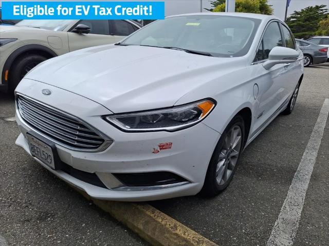Photo of 2018 Oxford White Ford Fusion Energi