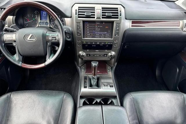 Photo of 2018 Starfire Pearl Lexus GX 460