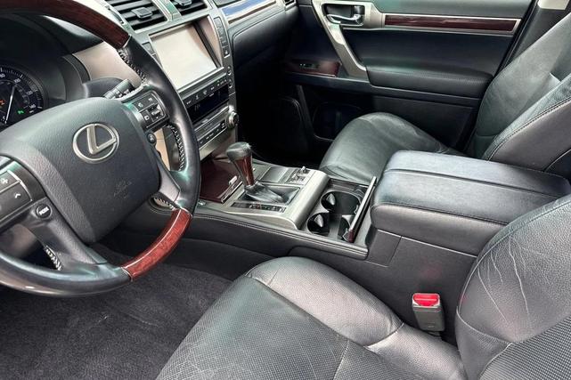Photo of 2018 Starfire Pearl Lexus GX 460