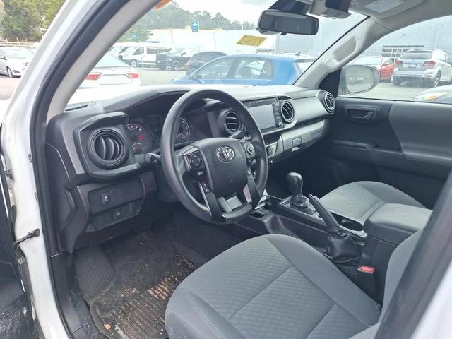 Photo of 2021 Super White Toyota Tacoma