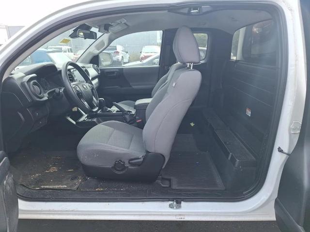 Photo of 2021 Super White Toyota Tacoma