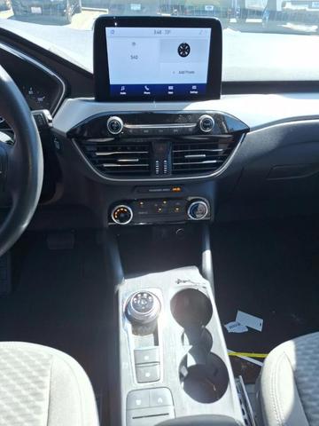 Photo of 2021 Star White Metallic Tri-Coat Ford Escape