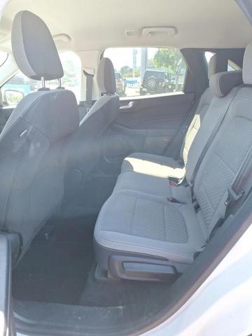 Photo of 2021 Star White Metallic Tri-Coat Ford Escape