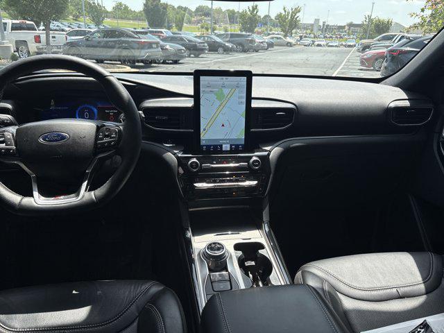 Photo of 2021 Agate Black Metallic Ford Explorer