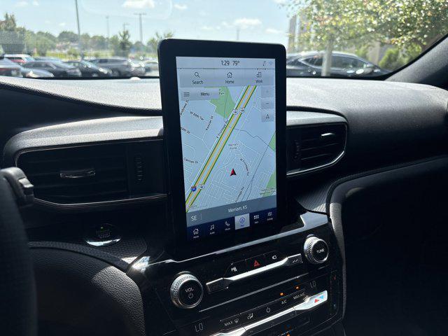Photo of 2021 Agate Black Metallic Ford Explorer