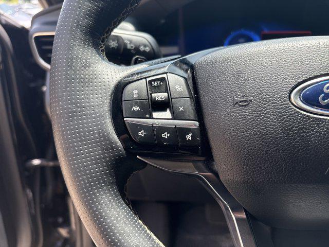 Photo of 2021 Agate Black Metallic Ford Explorer