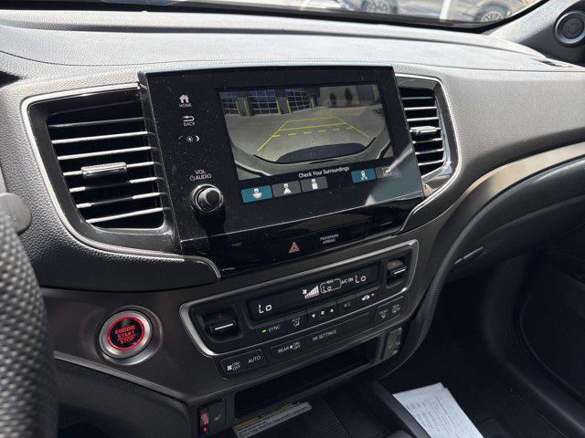 Photo of 2023 Crystal Black Pearl Honda Passport