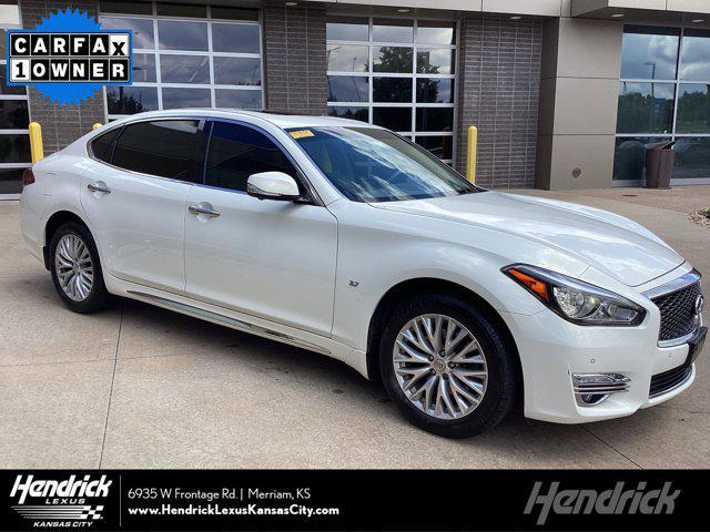 2015 Infiniti Q70L