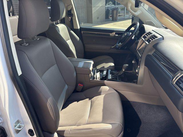 Photo of 2021 Starfire Pearl Lexus GX 460