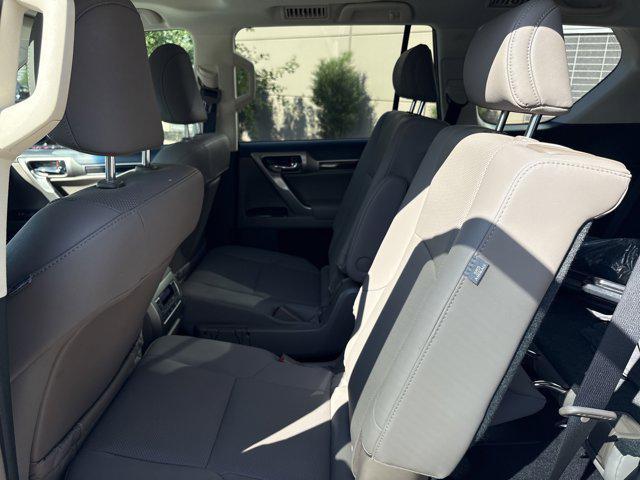 Photo of 2021 Starfire Pearl Lexus GX 460