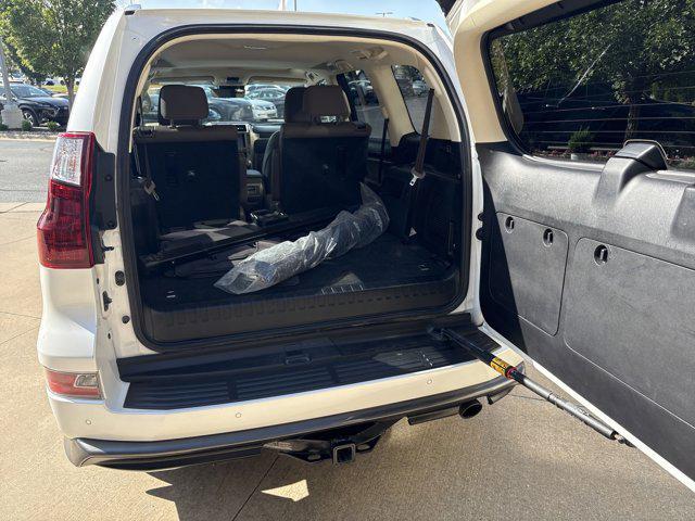 Photo of 2021 Starfire Pearl Lexus GX 460