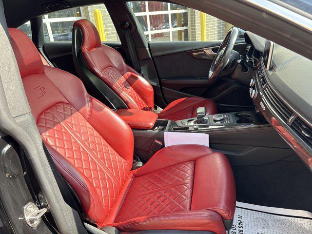 Photo of 2018 Mythos Black Metallic Audi S5