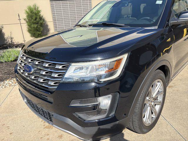 Photo of 2016 Shadow Black Ford Explorer