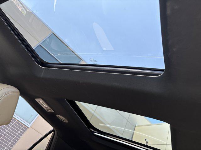 Photo of 2016 Shadow Black Ford Explorer