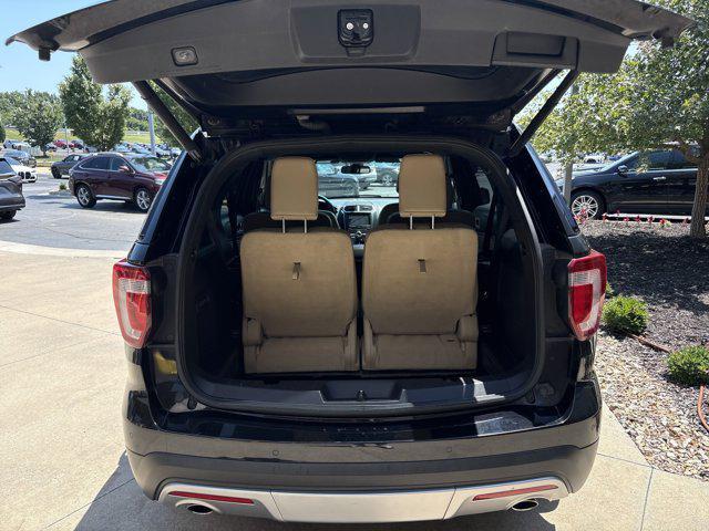 Photo of 2016 Shadow Black Ford Explorer