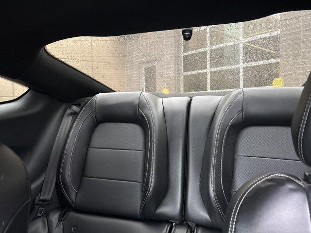Photo of 2018 Lightning Blue Metallic Ford Mustang
