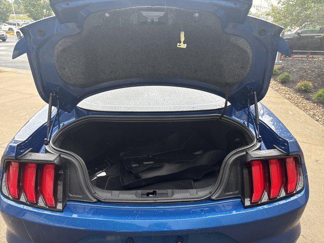 Photo of 2018 Lightning Blue Metallic Ford Mustang