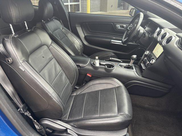 Photo of 2018 Lightning Blue Metallic Ford Mustang