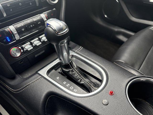 Photo of 2018 Lightning Blue Metallic Ford Mustang