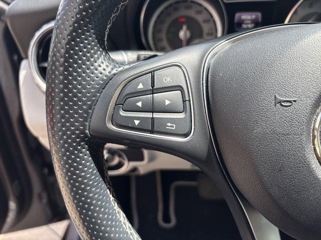 Photo of 2016 Cirrus White Mercedes-Benz GLA-Class