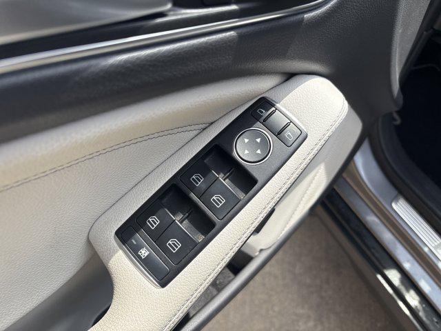 Photo of 2016 Cirrus White Mercedes-Benz GLA-Class