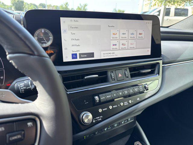 Photo of 2024 Cloudburst Gray Lexus ES 300h