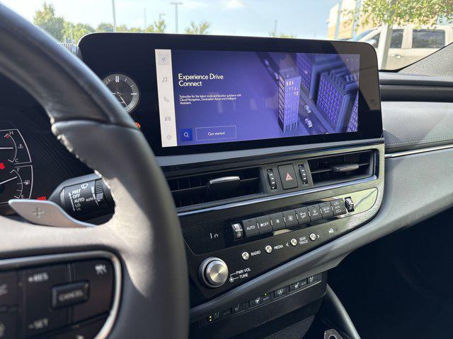 Photo of 2024 Cloudburst Gray Lexus ES 300h