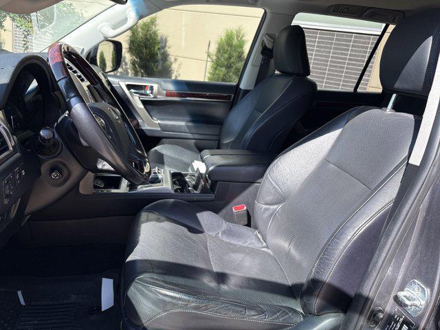 Photo of 2018 Nebula Gray Pearl Lexus GX 460