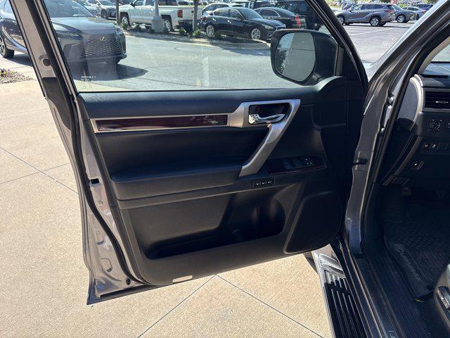 Photo of 2018 Nebula Gray Pearl Lexus GX 460