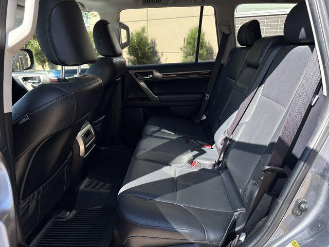 Photo of 2018 Nebula Gray Pearl Lexus GX 460