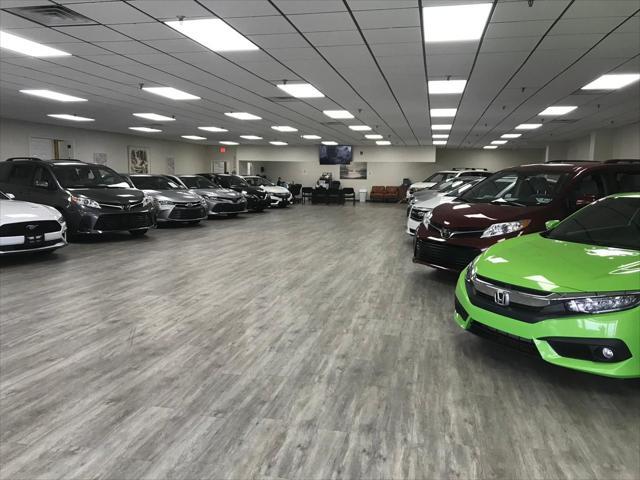 Photo of 2020 Bright White Clearcoat RAM 1500