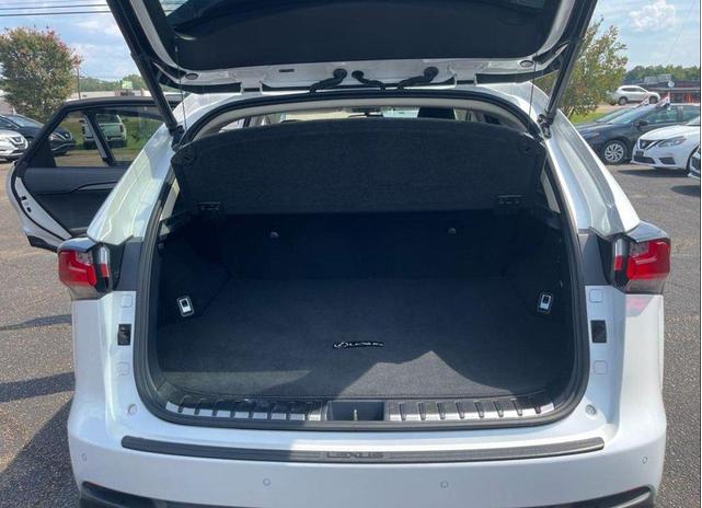 Photo of 2017 Eminent White Lexus NX 200t