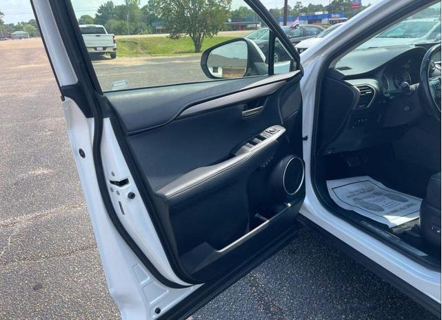 Photo of 2017 Eminent White Lexus NX 200t
