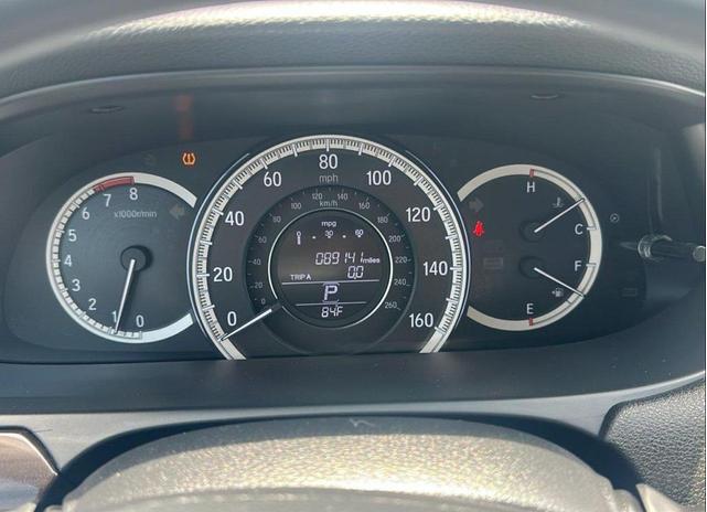 Photo of 2016 White Orchid Pearl Honda Accord