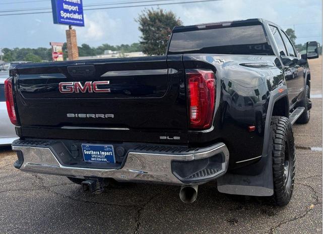 Photo of 2022 Onyx Black GMC Sierra 3500