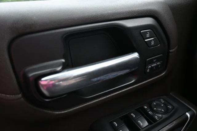 Photo of 2020 Summit White Chevrolet Silverado 2500