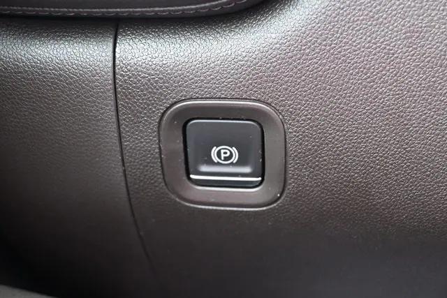 Photo of 2020 Summit White Chevrolet Silverado 2500