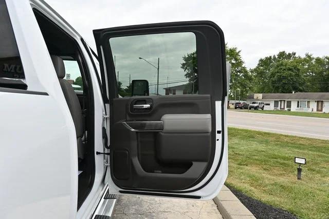 Photo of 2020 Summit White Chevrolet Silverado 2500