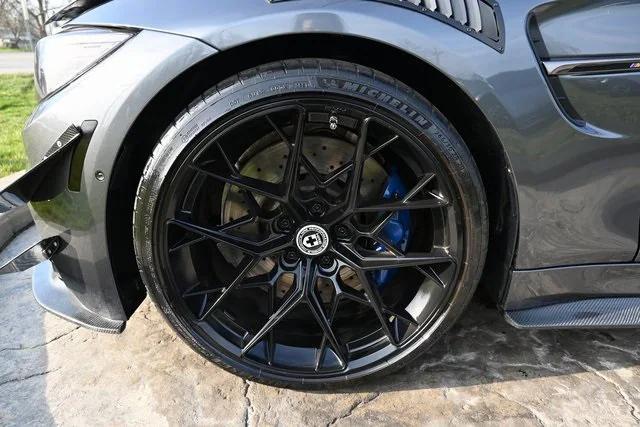 Photo of 2015 Mineral Grey Metallic BMW M4