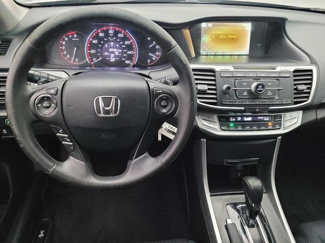 Photo of 2015 Crystal Black Pearl Honda Accord