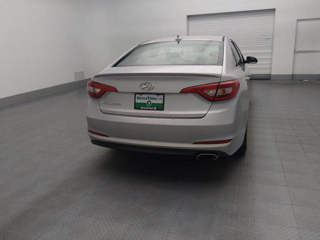 Photo of 2016 Symphony Silver Hyundai SONATA