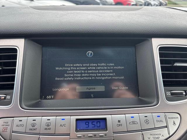 Photo of 2013 Casablanca White Hyundai Genesis