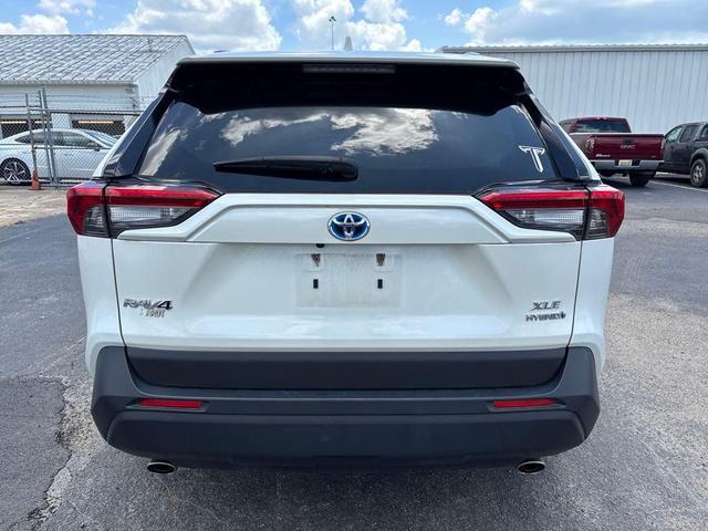 Photo of 2022 Blizzard Pearl Toyota RAV4 Hybrid
