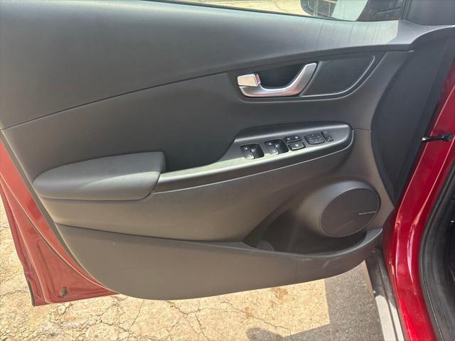 Photo of 2022 Pulse Red Hyundai KONA