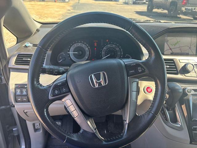 Photo of 2017 Lunar Silver Metallic Honda Odyssey