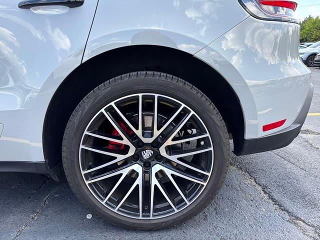 Photo of 2023 Gray Porsche Macan