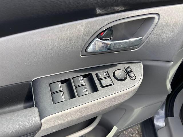 Photo of 2017 Modern Steel Metallic Honda Odyssey