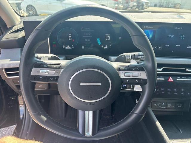 Photo of 2024 Onyx Black Hyundai SONATA Hybrid