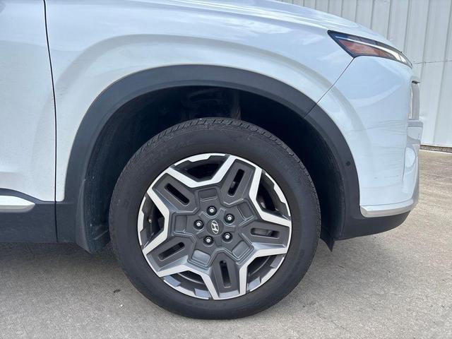 Photo of 2021 Quartz White Hyundai SANTA FE