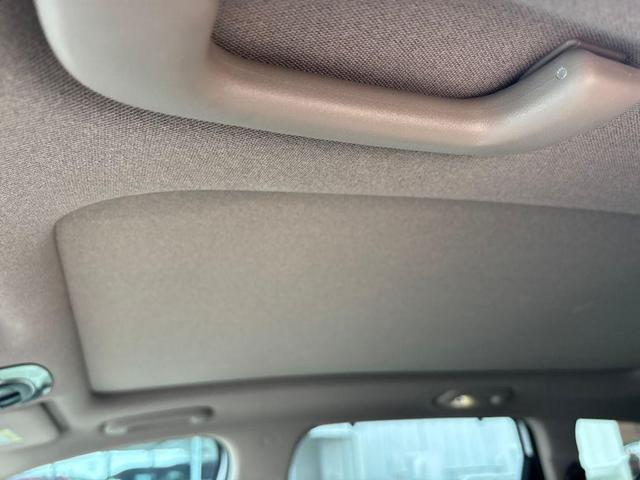 Photo of 2021 Quartz White Hyundai SANTA FE